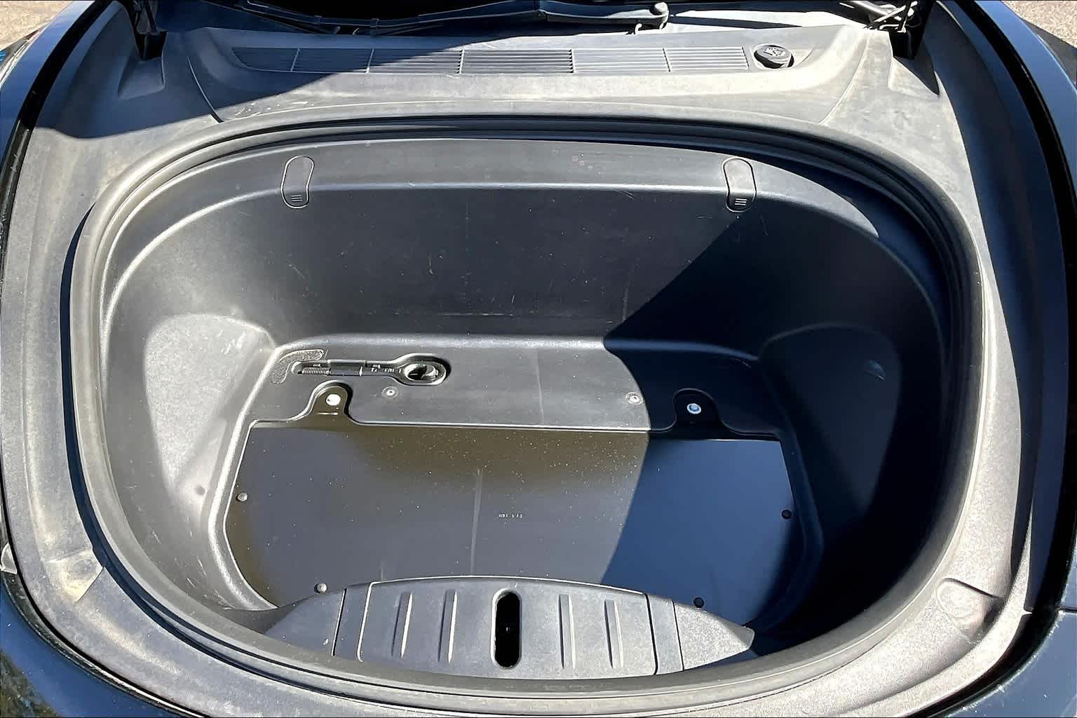 Thumbnail: 2018 Tesla Model 3 - 8