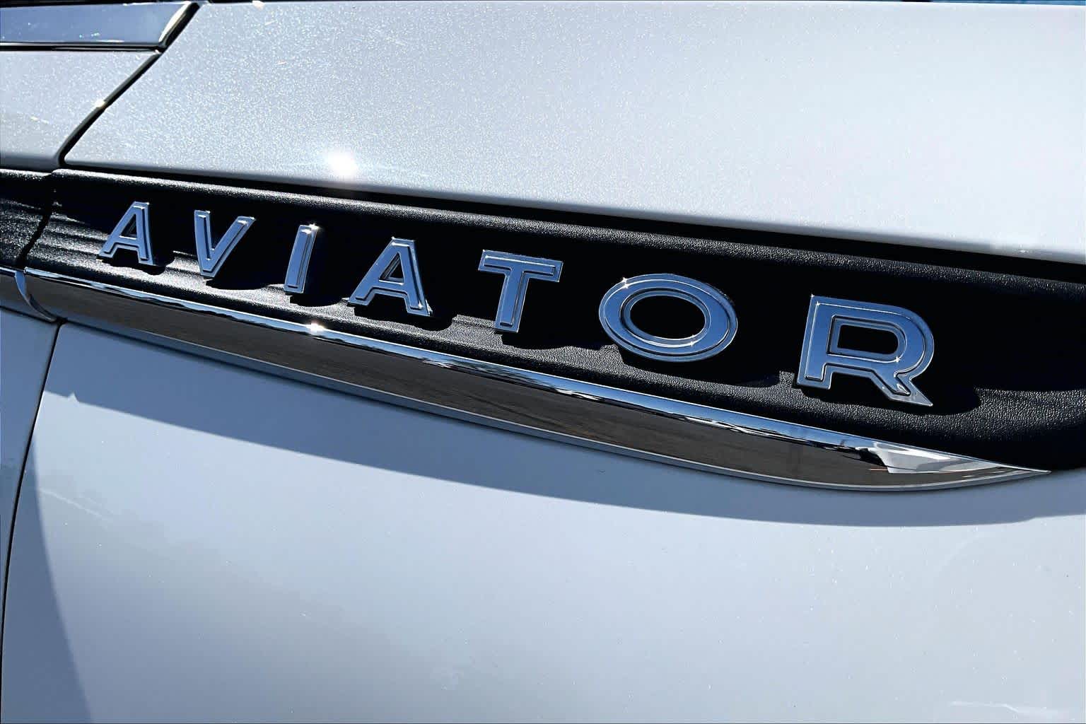 Thumbnail: 2020 Lincoln Aviator - 7