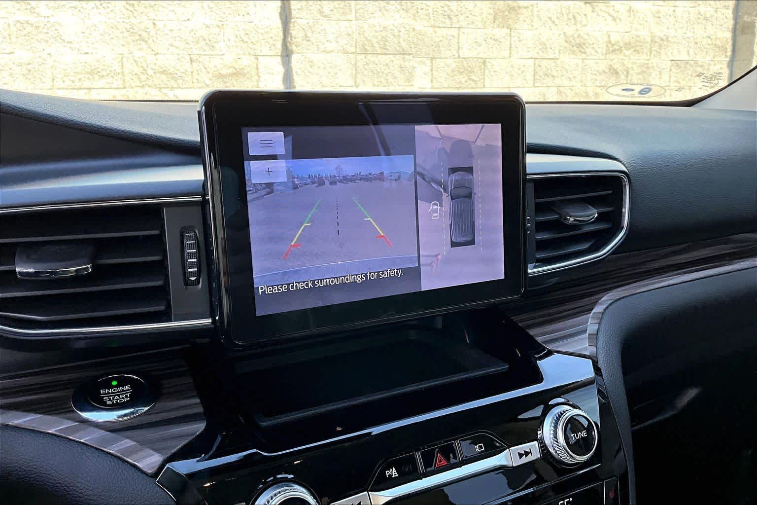 Thumbnail: 2021 Ford Explorer - 26