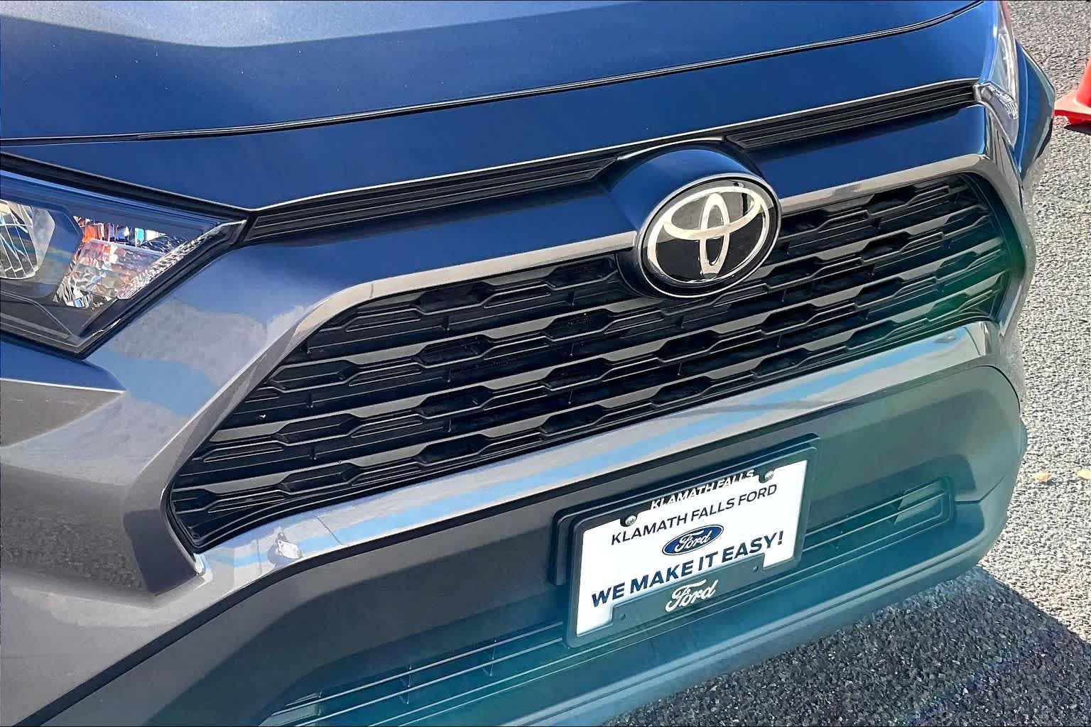 Thumbnail: 2022 Toyota RAV4 - 33