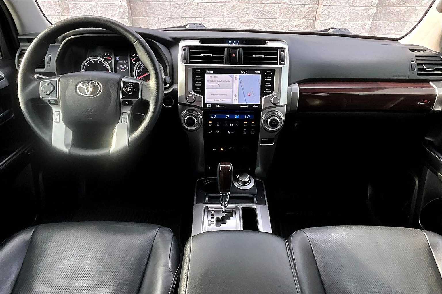 Thumbnail: 2022 Toyota 4Runner - 10