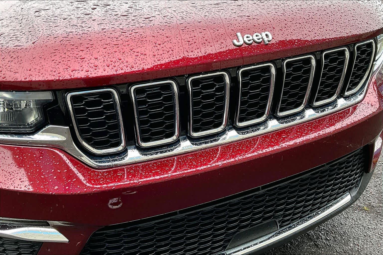 Thumbnail: 2023 Jeep Grand Cherokee - 32