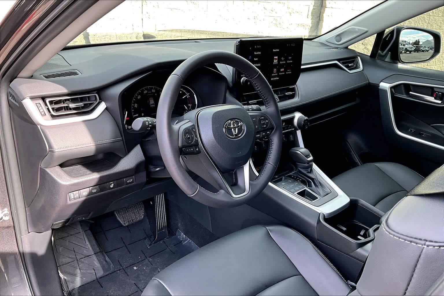 Thumbnail: 2024 Toyota RAV4 - 2