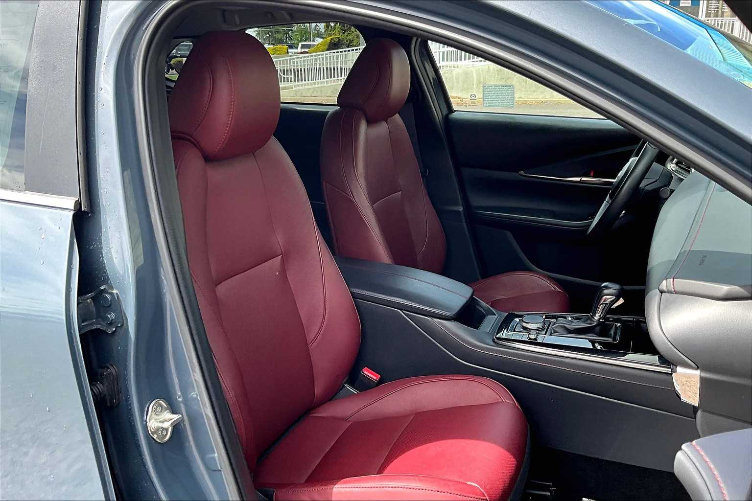 2024 Mazda CX-30 Carbon 13