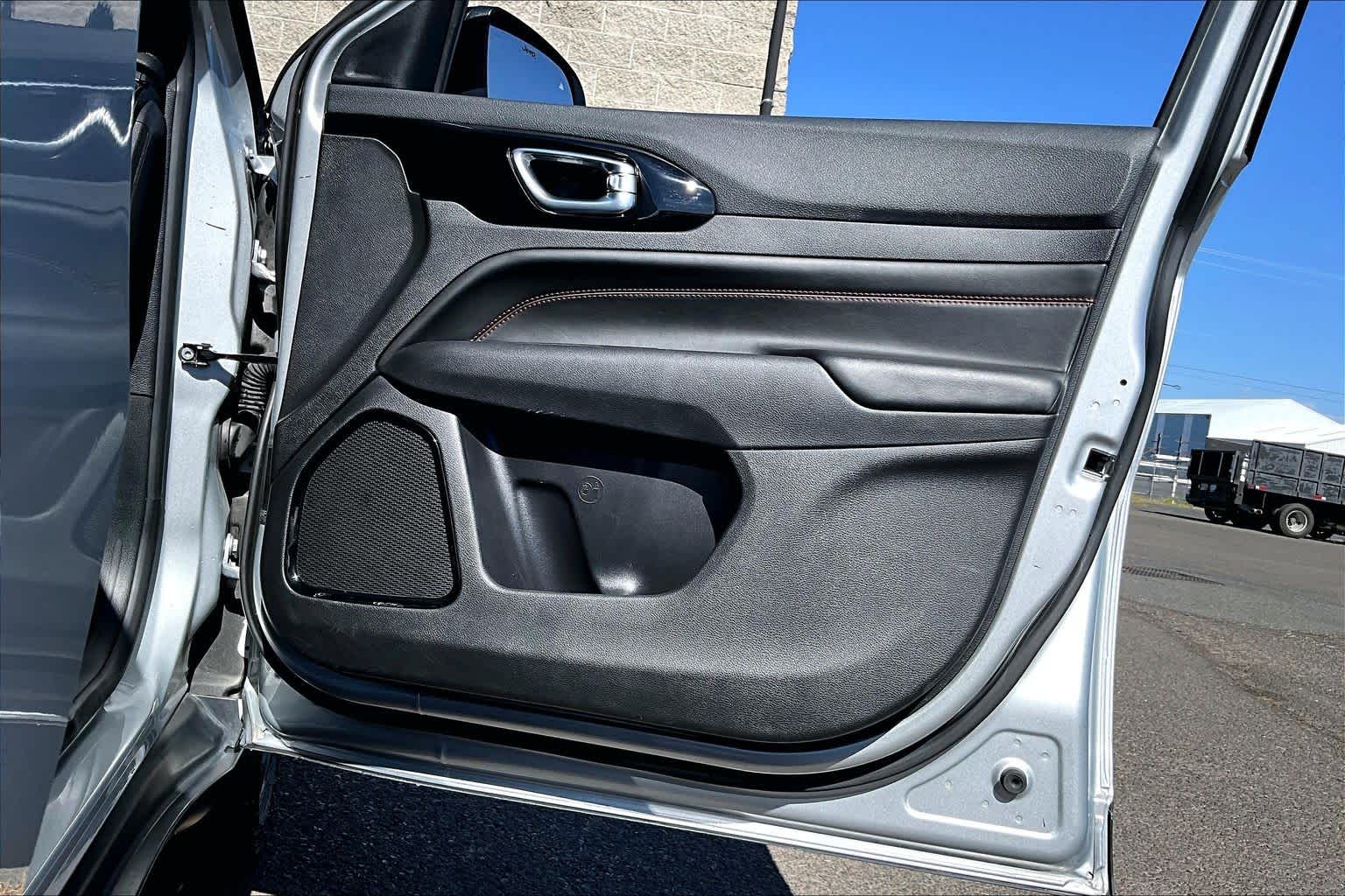 Thumbnail: 2025 Jeep Compass - 28