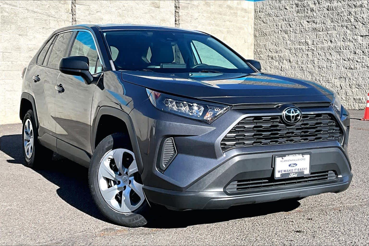 Thumbnail: 2022 Toyota RAV4 - 21