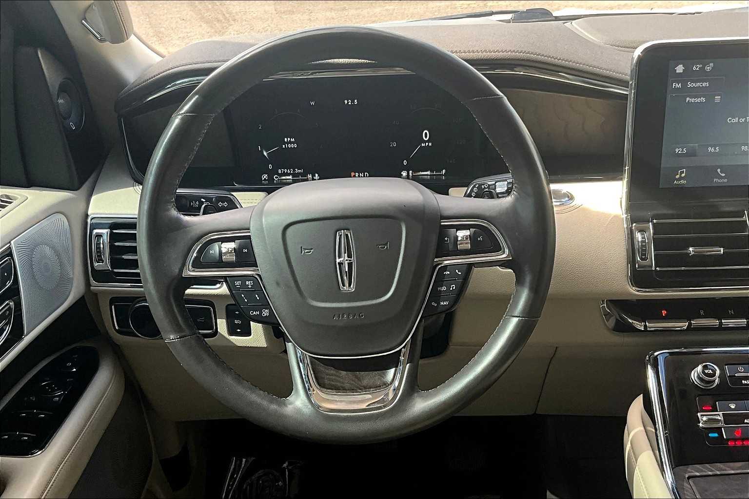 Thumbnail: 2019 Lincoln Navigator - 13