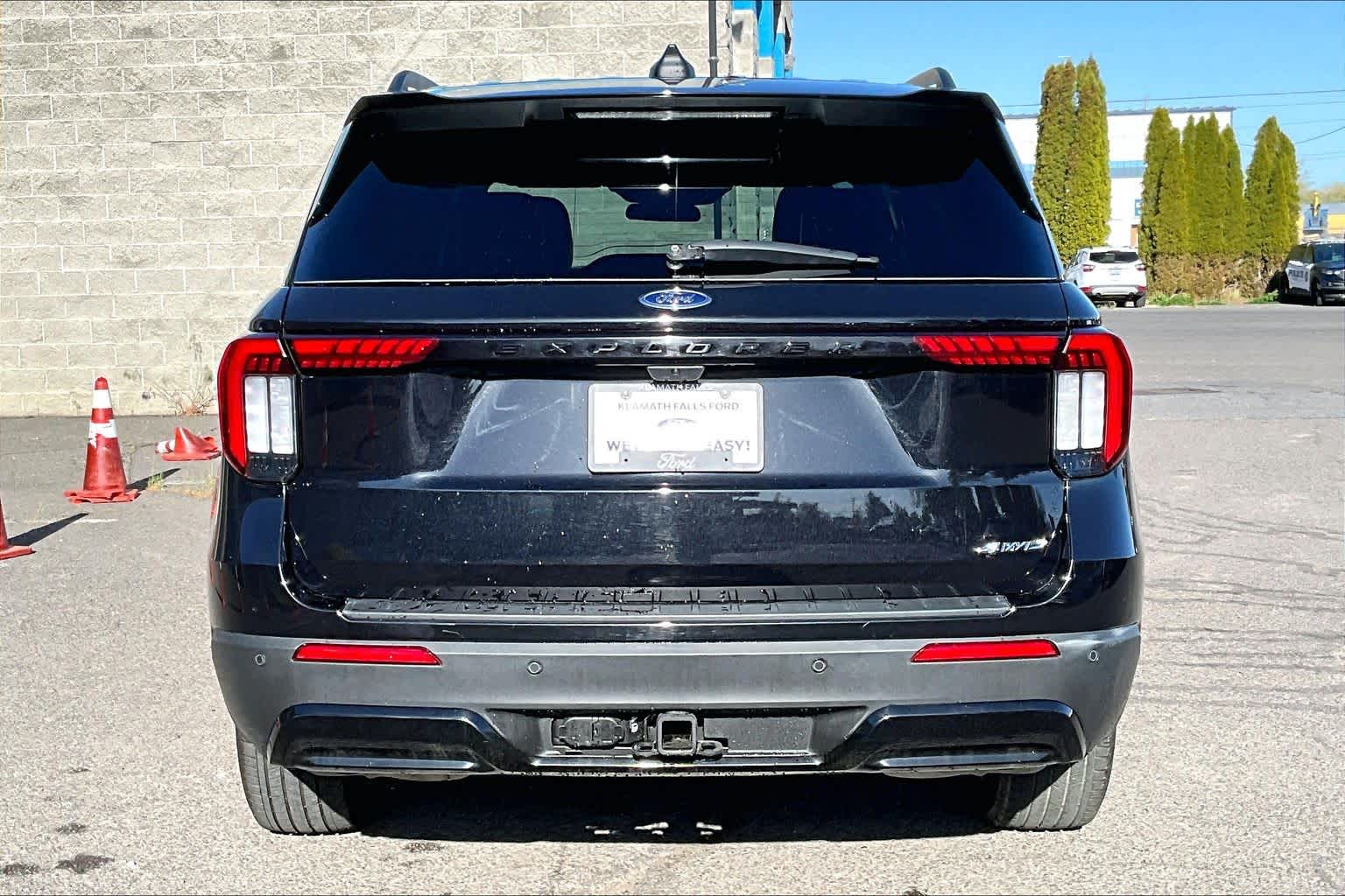 Thumbnail: 2025 Ford Explorer - 5