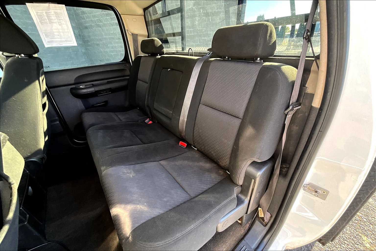 Thumbnail: 2010 Chevrolet Silverado 3500 - 29