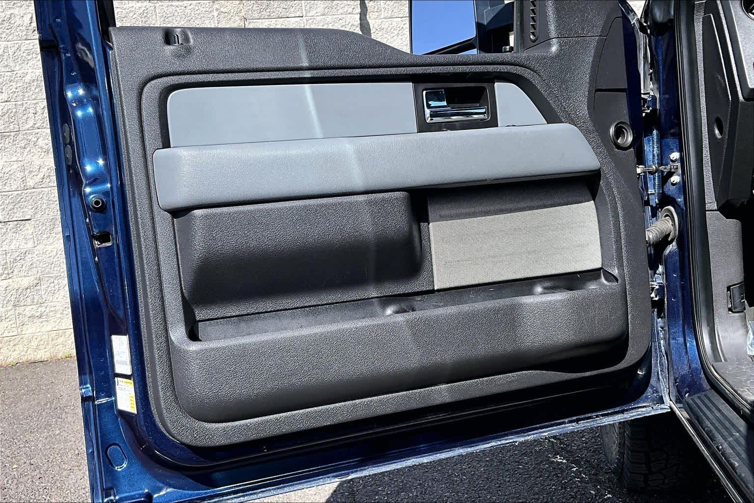 Thumbnail: 2014 Ford F-150 - 27