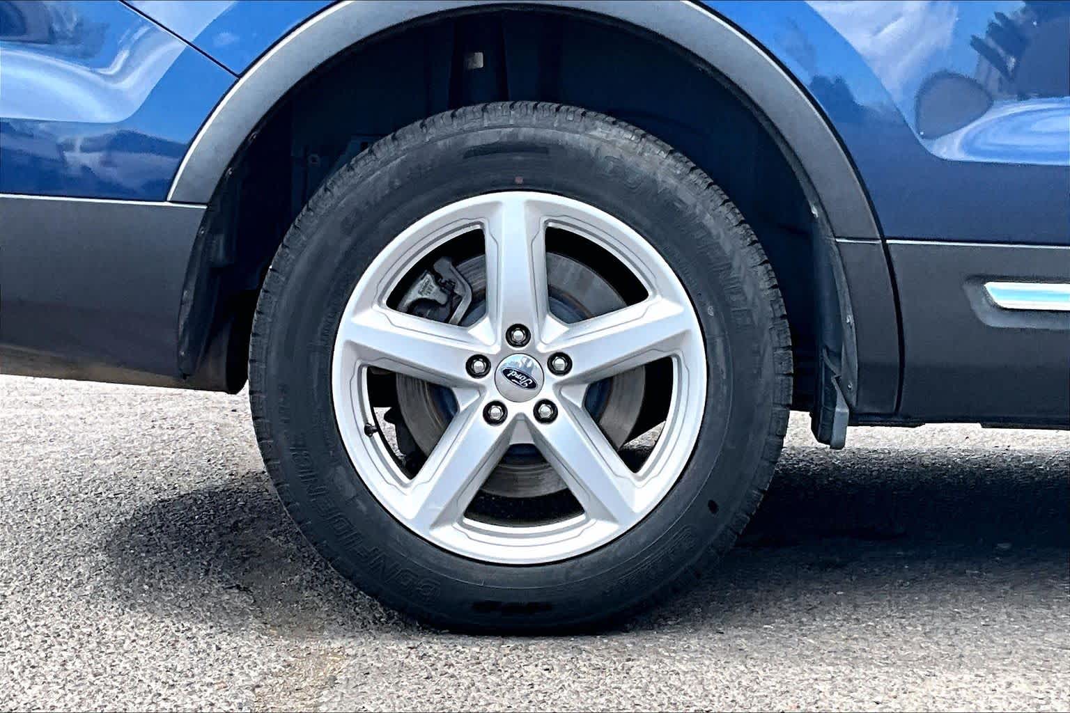 Thumbnail: 2016 Ford Explorer - 36