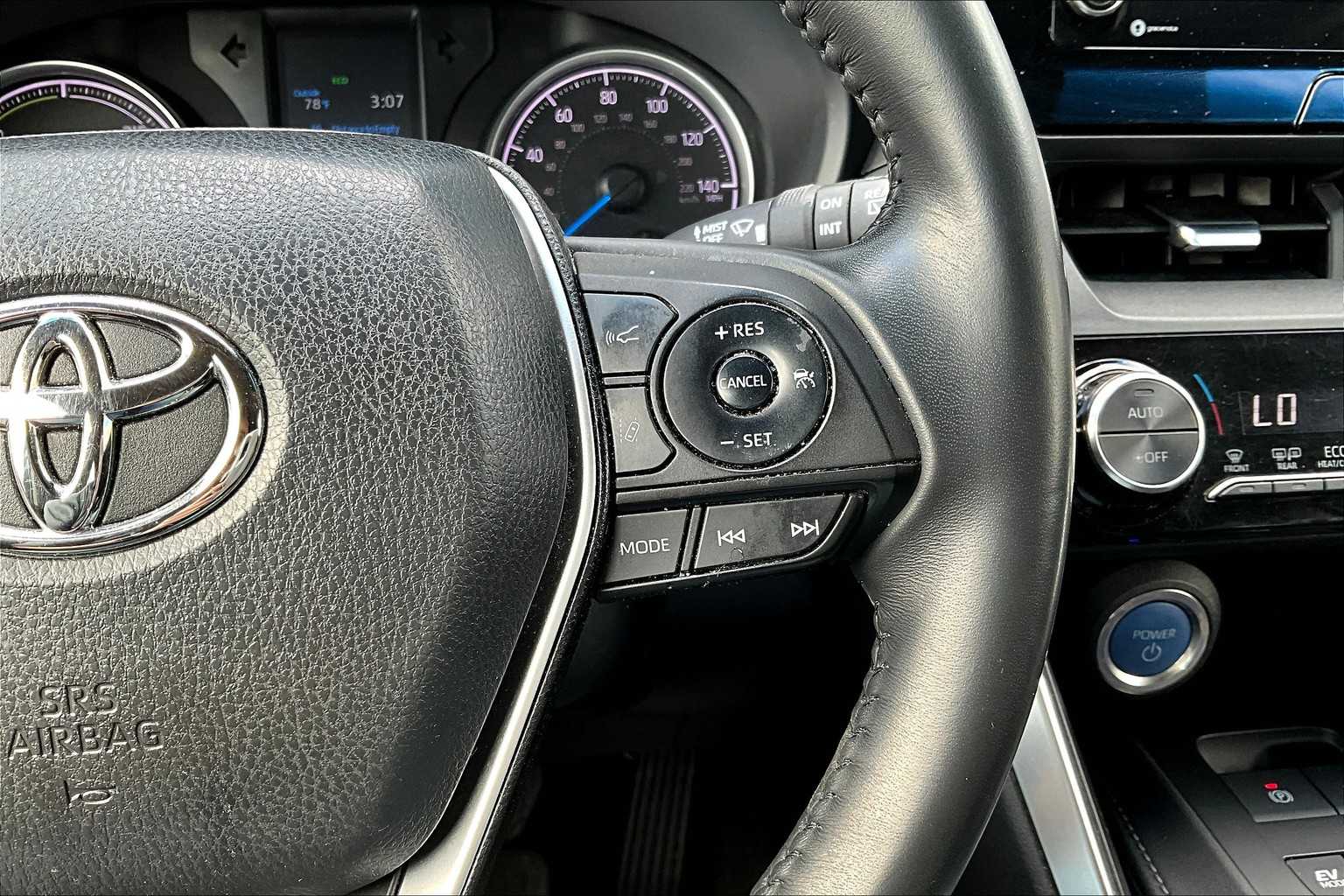 2022 Toyota Venza LE 25