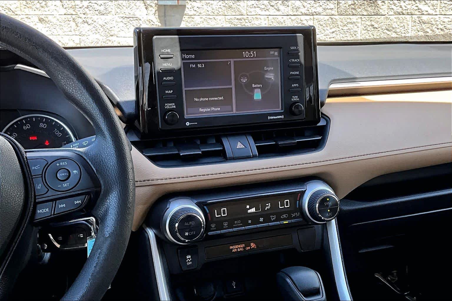 Thumbnail: 2021 Toyota RAV4 - 15