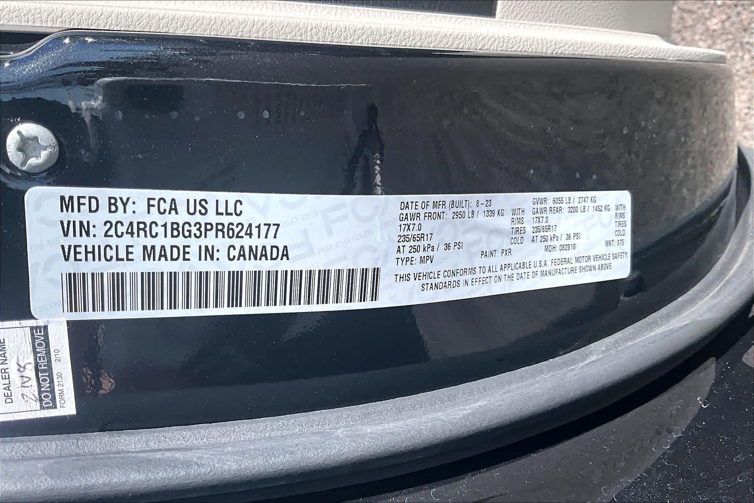 Thumbnail: 2023 Chrysler Pacifica - 20