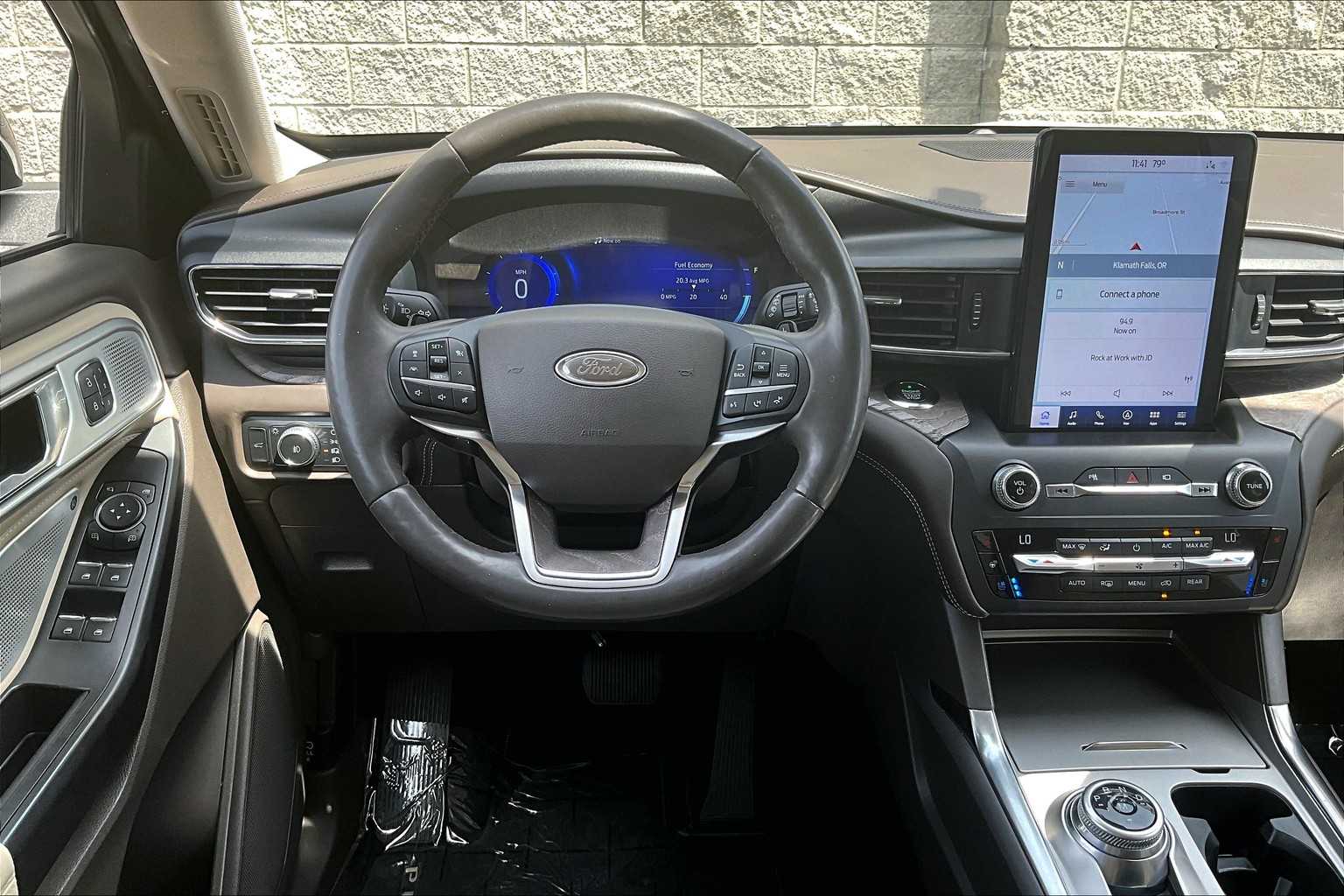 2020 Ford Explorer Platinum 14