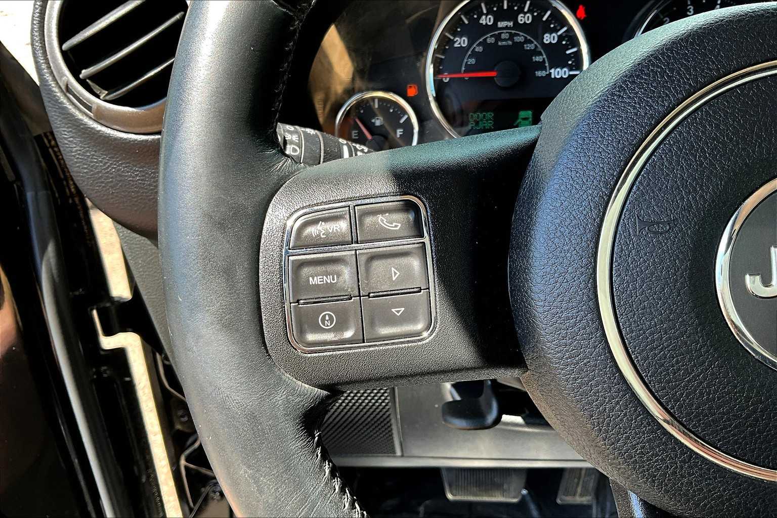Thumbnail: 2017 Jeep Wrangler - 24