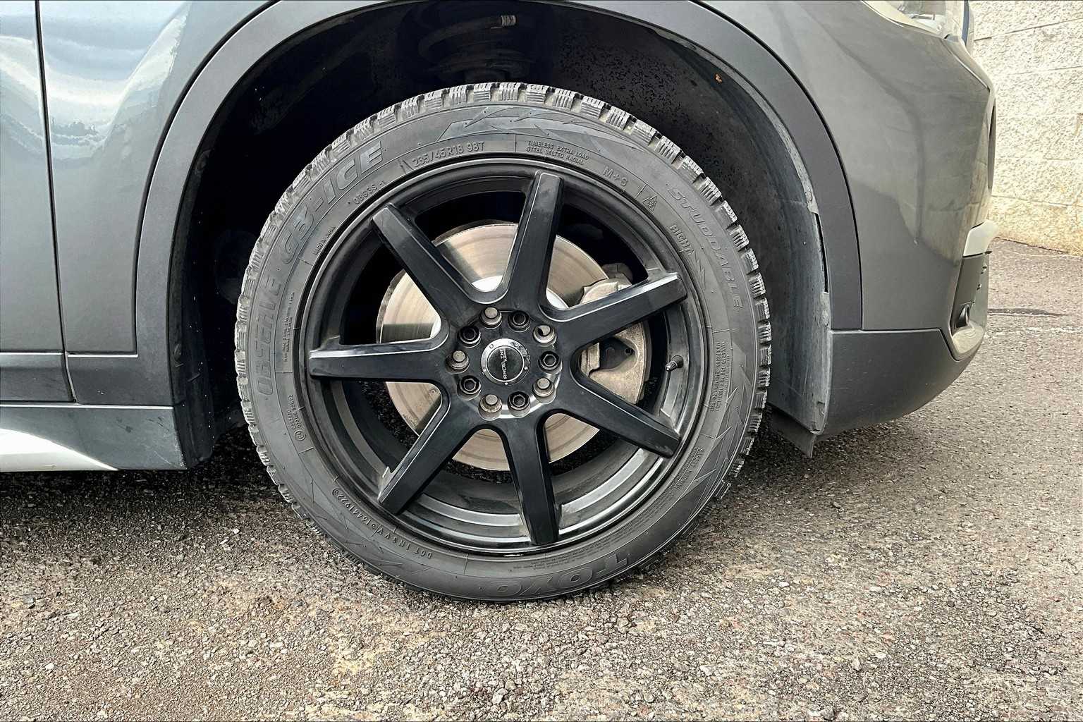 Thumbnail: 2019 BMW X1 - 34