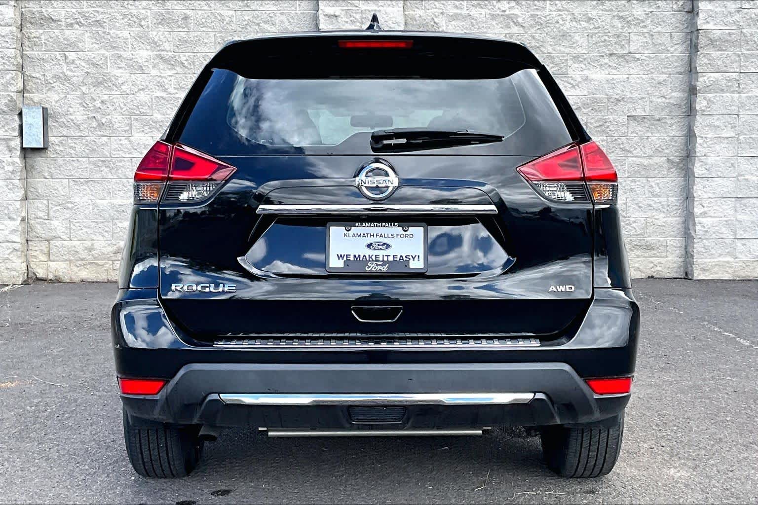 Thumbnail: 2017 Nissan Rogue - 5