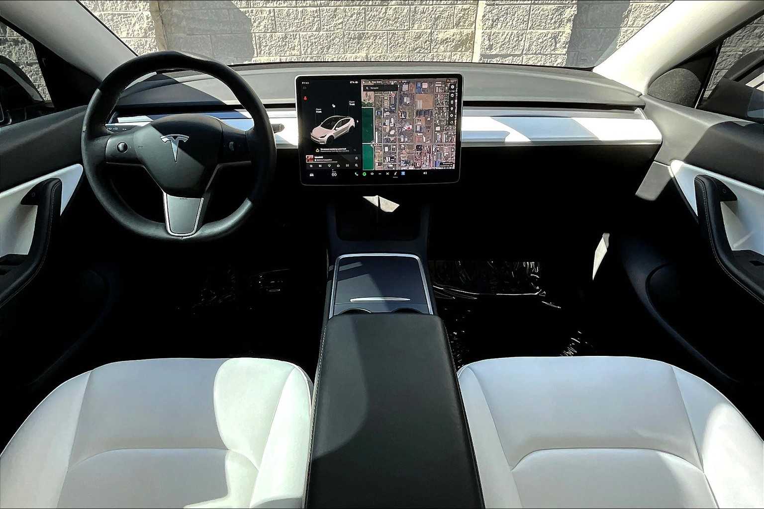 Thumbnail: 2021 Tesla Model Y - 10