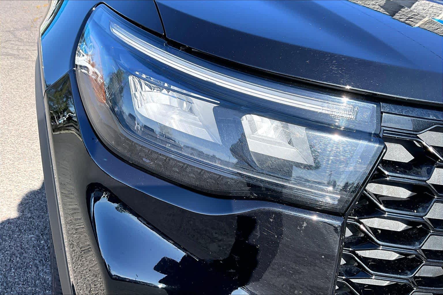 Thumbnail: 2025 Ford Explorer - 31