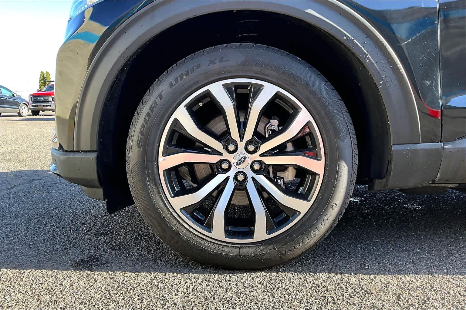 Thumbnail: 2025 Ford Explorer - 8