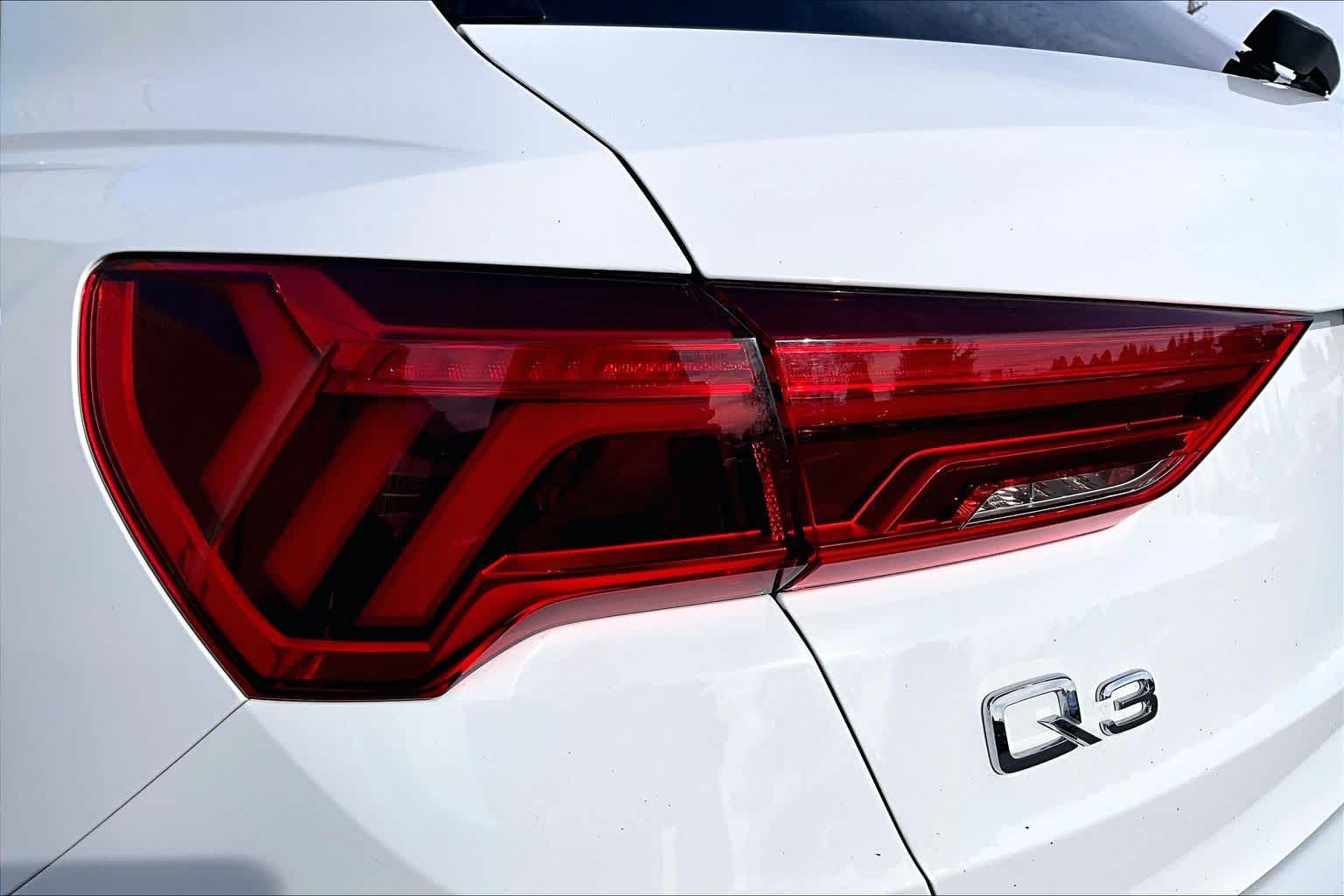Thumbnail: 2022 Audi Q3 - 32