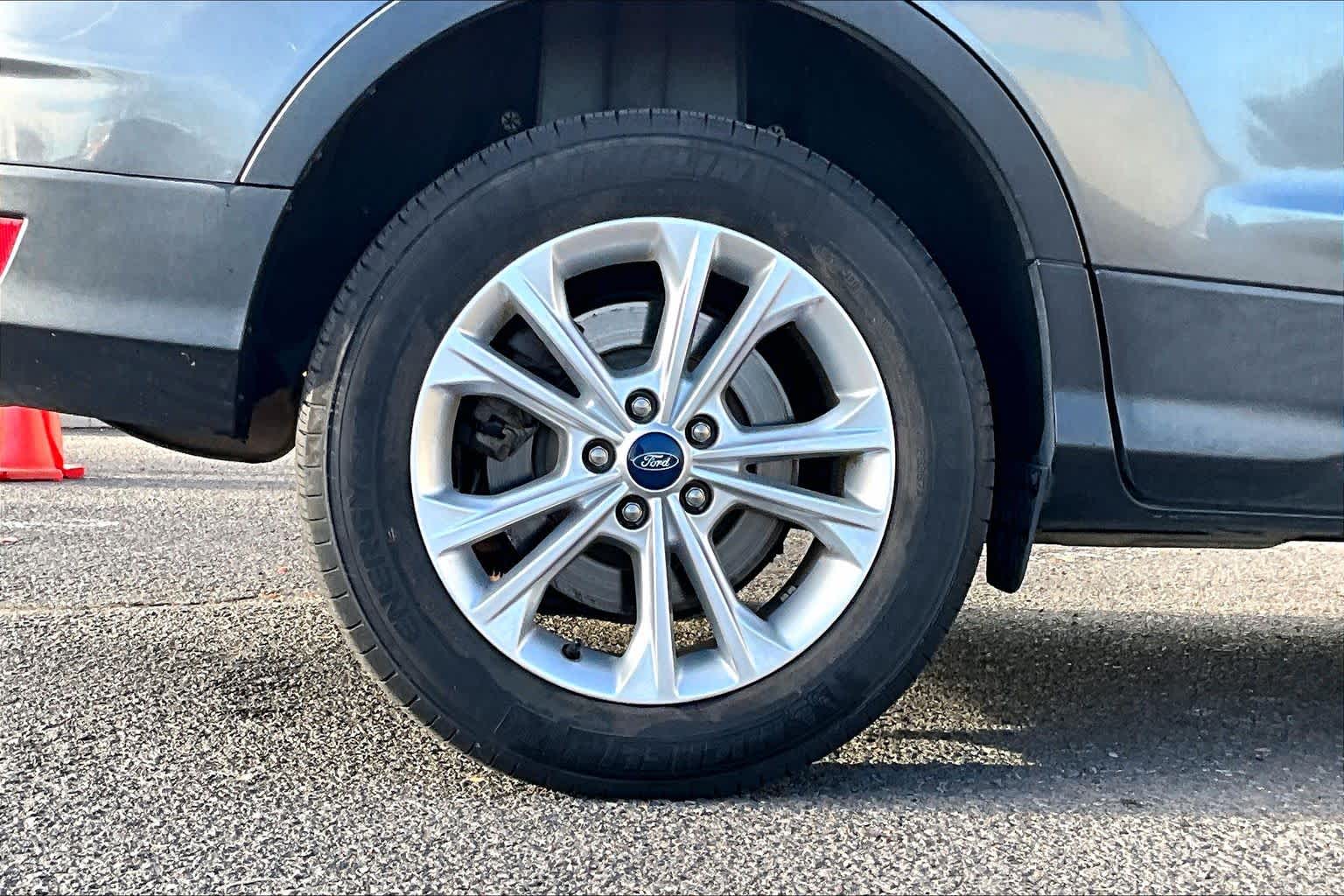 Thumbnail: 2019 Ford Escape - 36