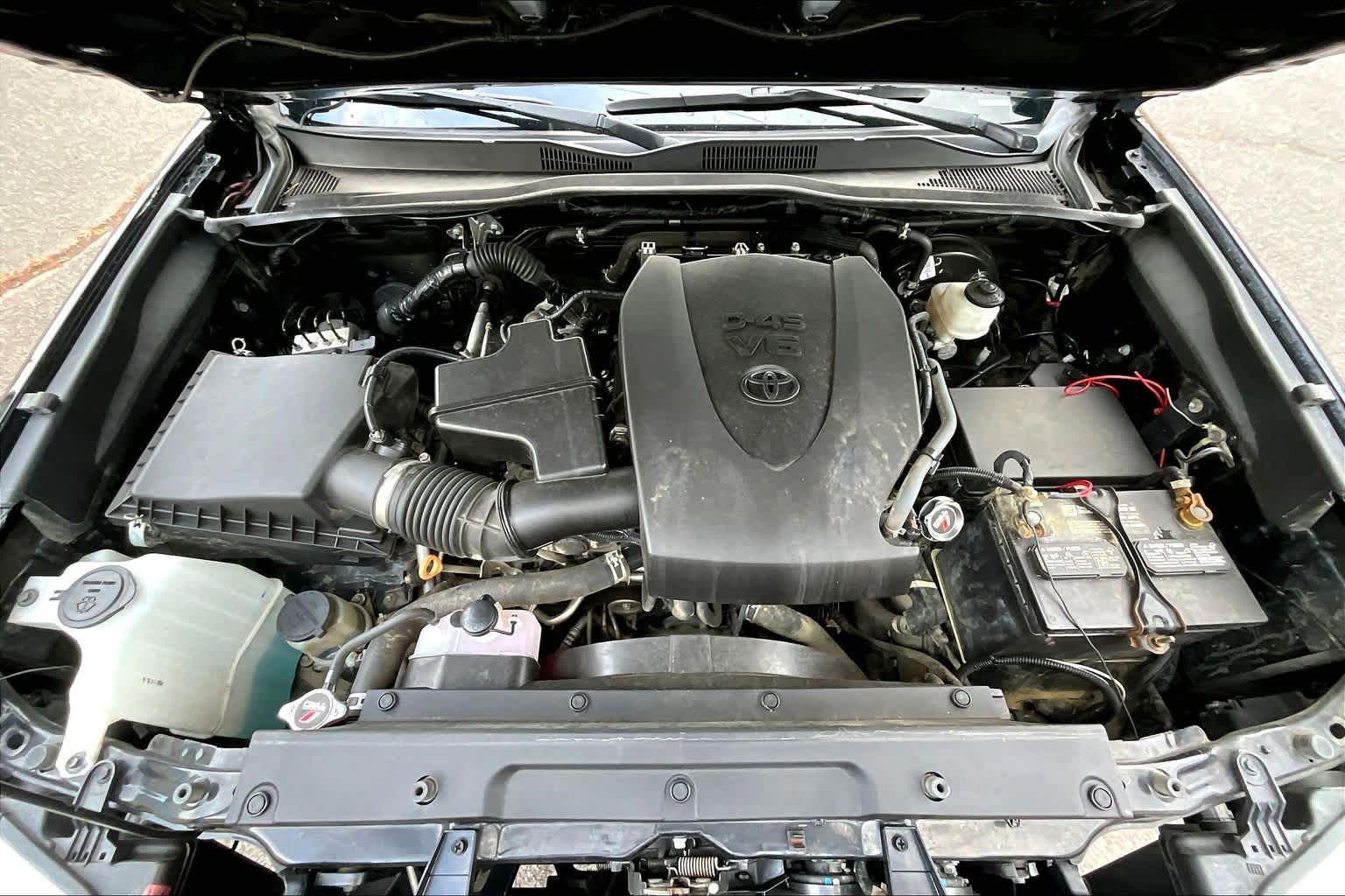 Thumbnail: 2020 Toyota Tacoma - 9