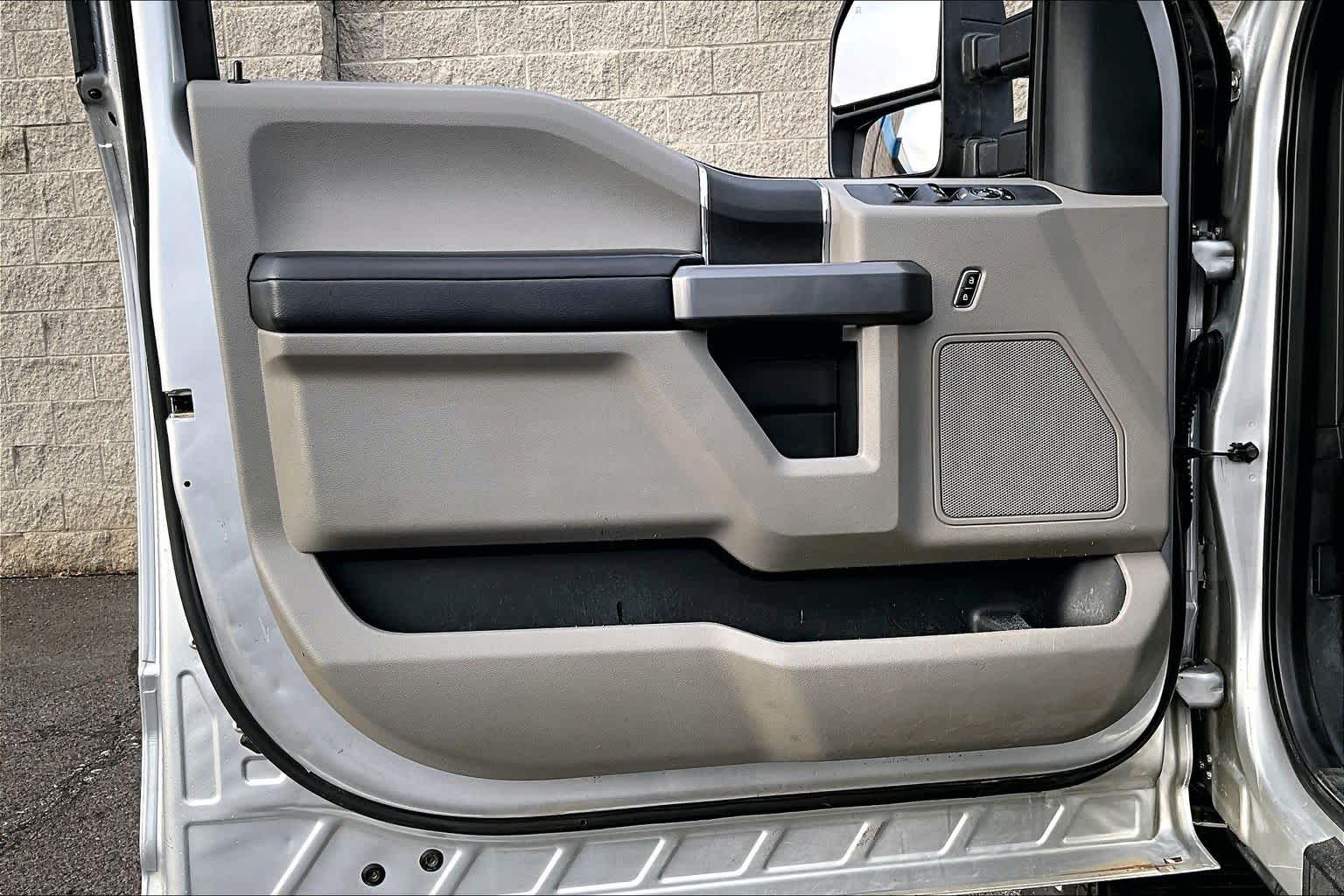 Thumbnail: 2019 Ford F-250 - 27