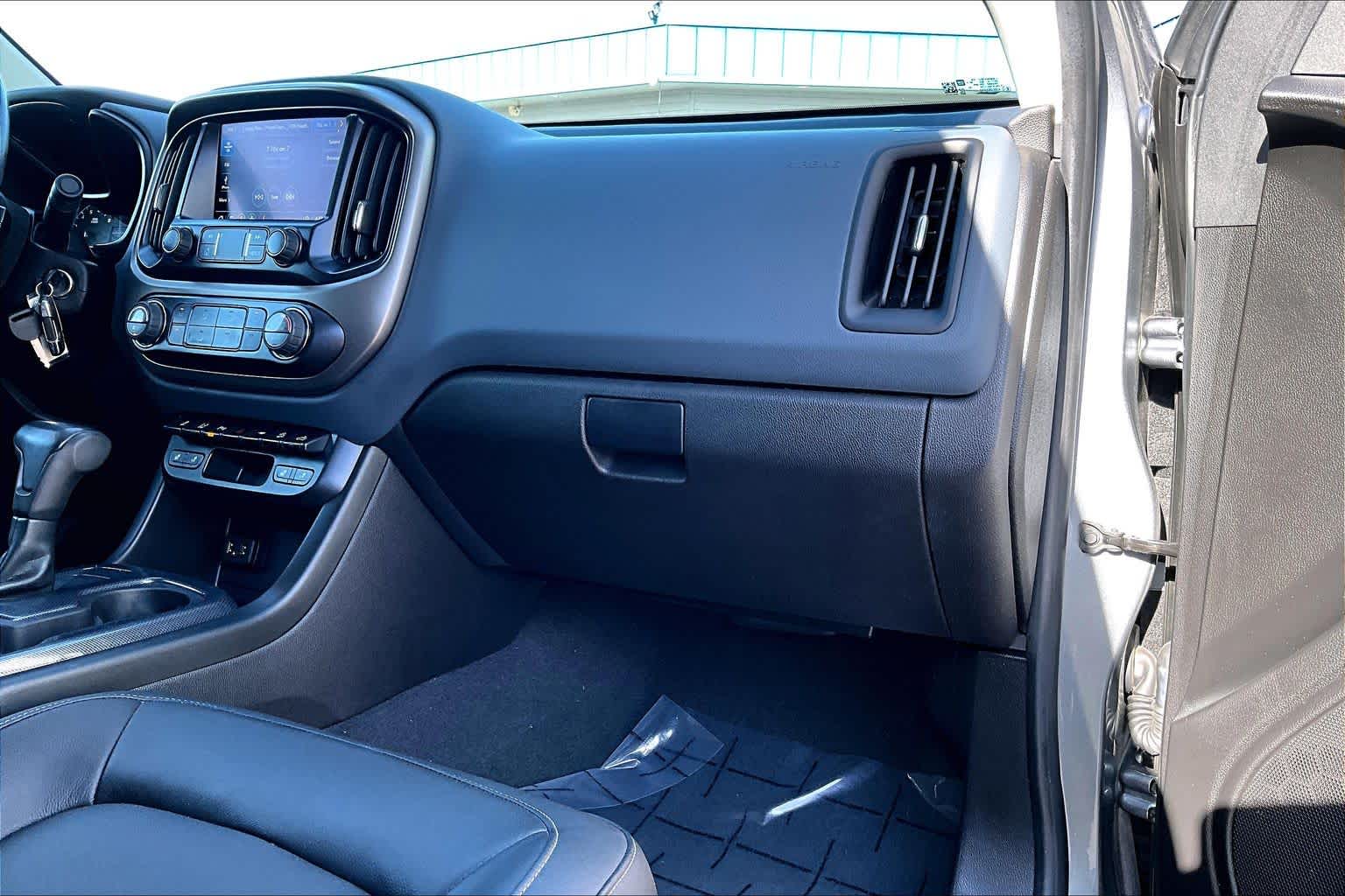 Thumbnail: 2021 Chevrolet Colorado - 23