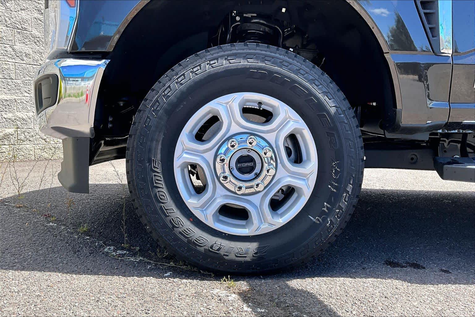 Thumbnail: 2025 Ford F-250 - 8