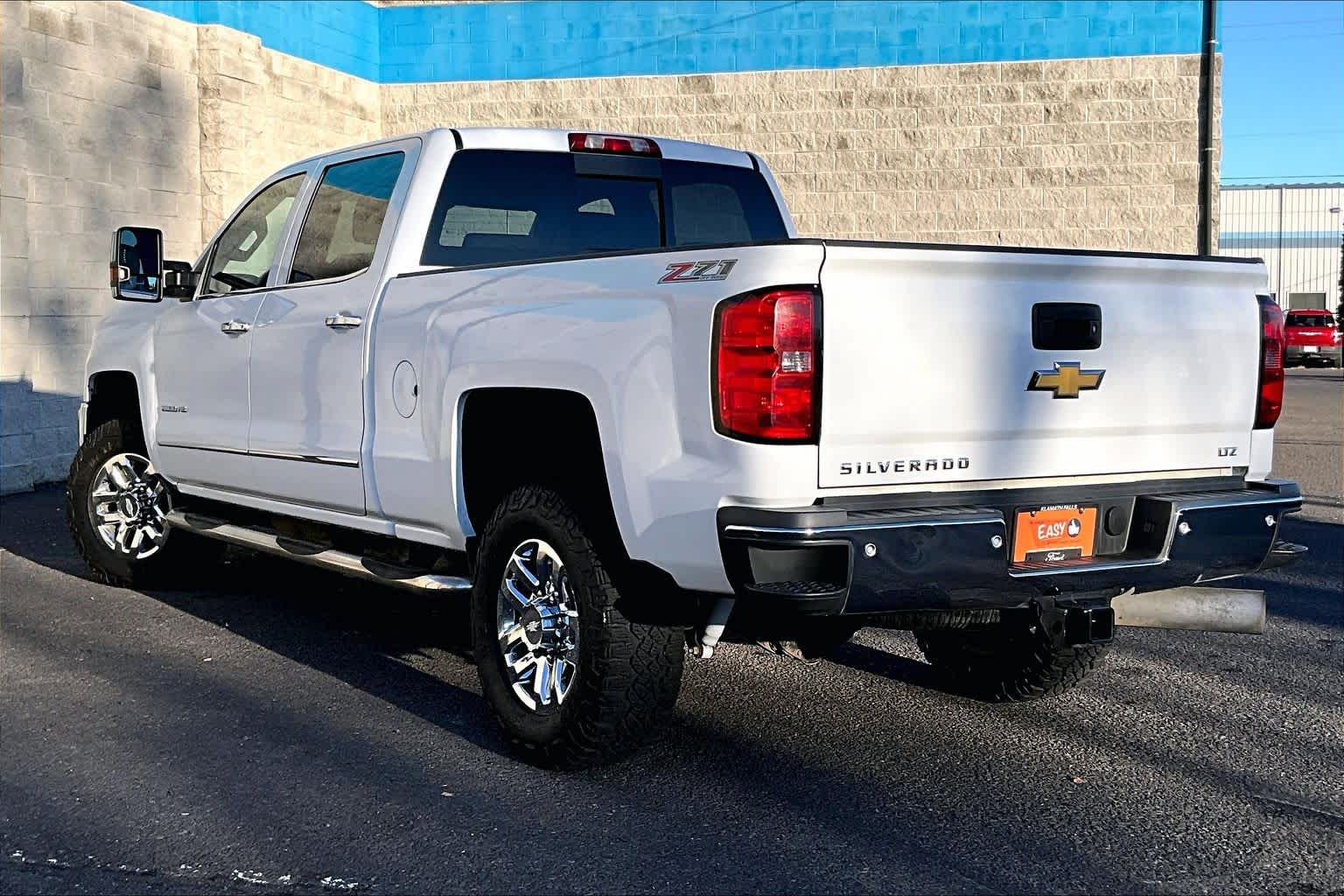 Thumbnail: 2015 Chevrolet Silverado 2500 - 4