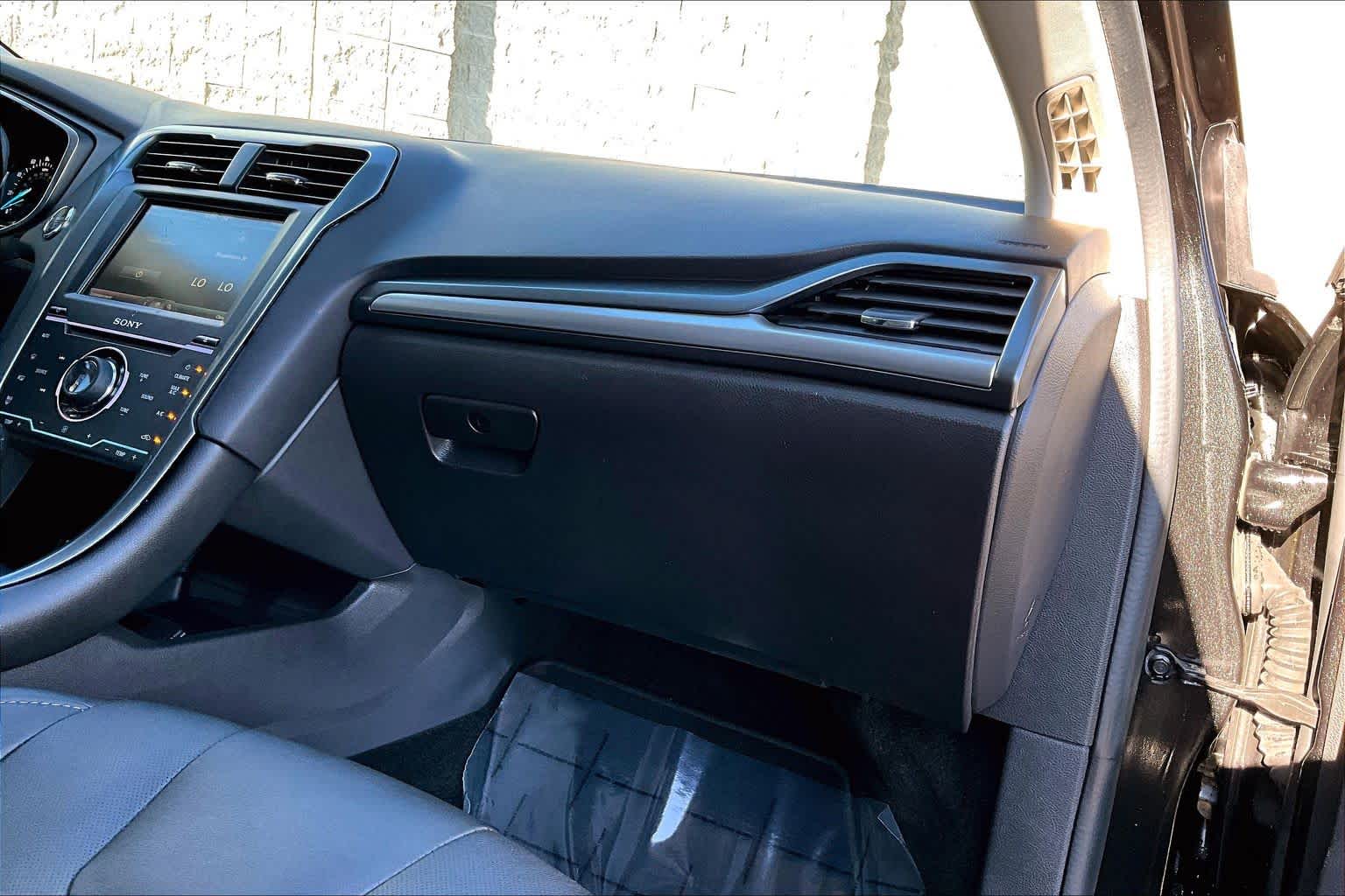 Thumbnail: 2015 Ford Fusion - 23