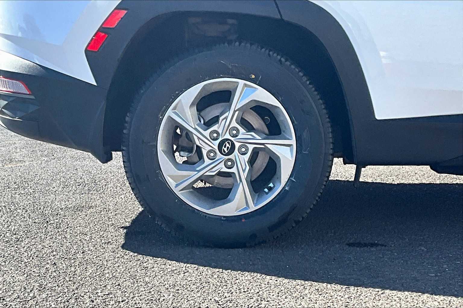 Thumbnail: 2023 Hyundai Tucson - 36