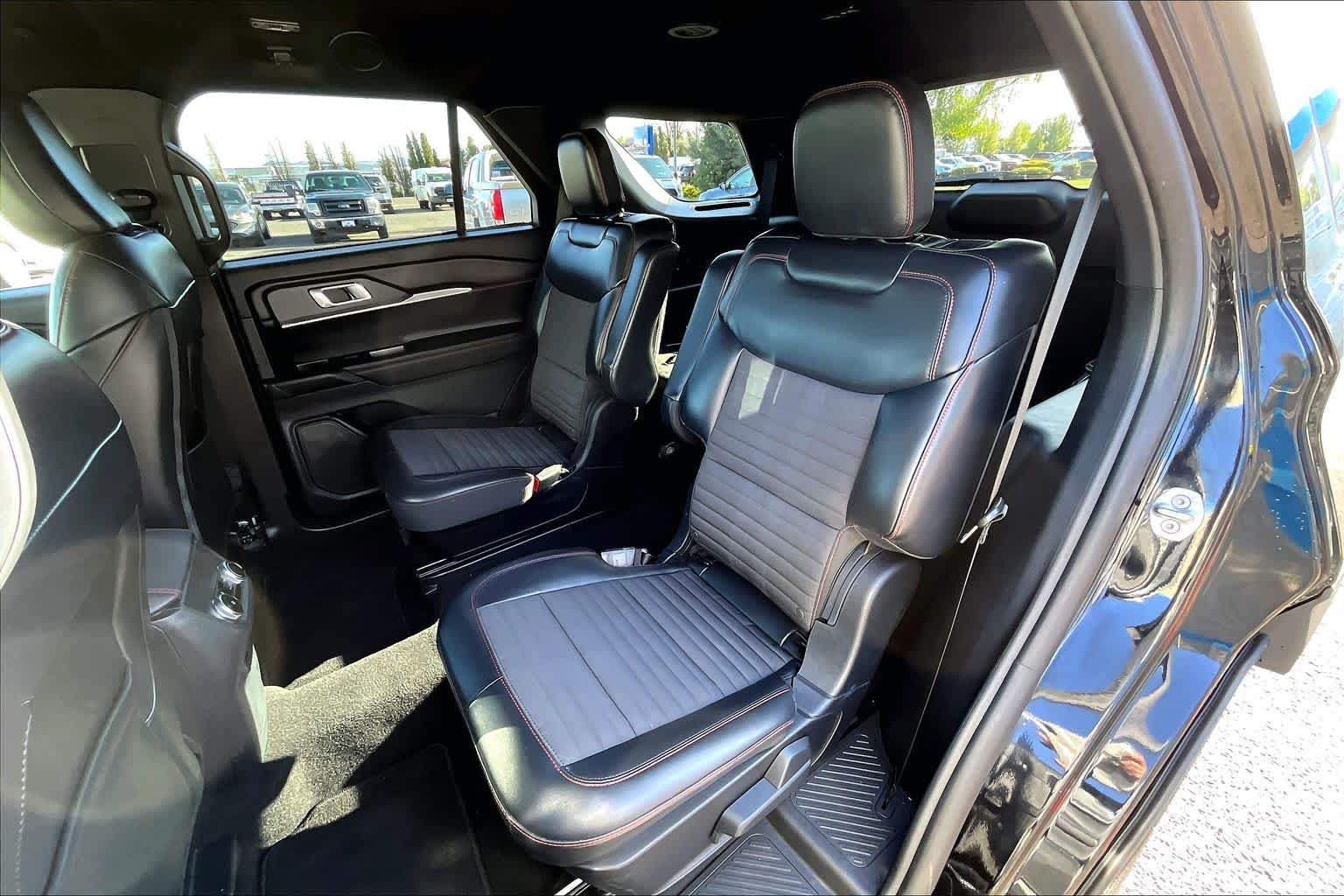 Thumbnail: 2025 Ford Explorer - 29
