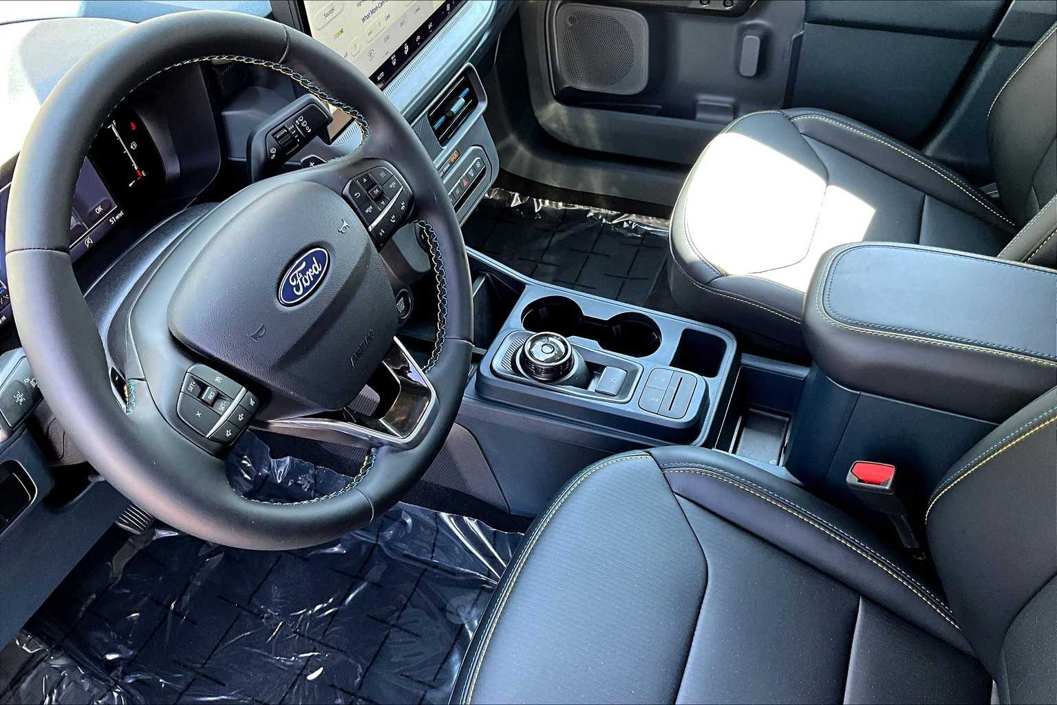 Thumbnail: 2025 Ford Maverick - 17