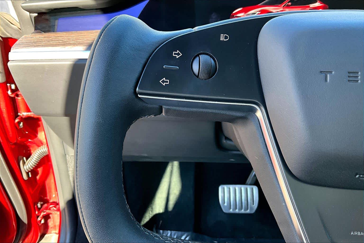 Thumbnail: 2022 Tesla Model S - 24