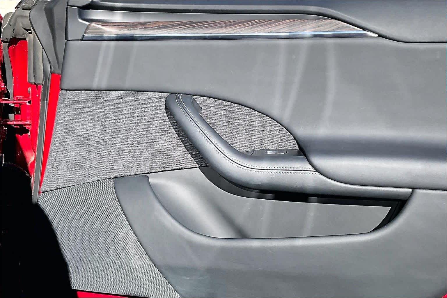 Thumbnail: 2022 Tesla Model S - 28