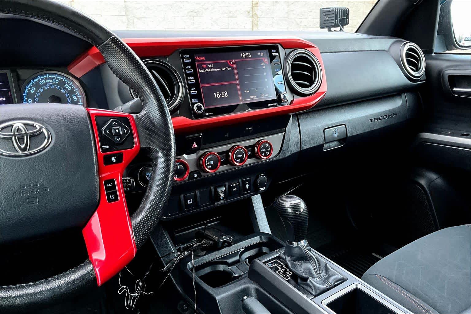 Thumbnail: 2020 Toyota Tacoma - 15