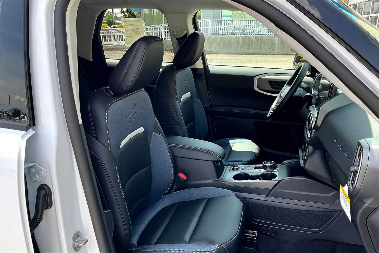 Thumbnail: 2025 Ford Bronco Sport - 14