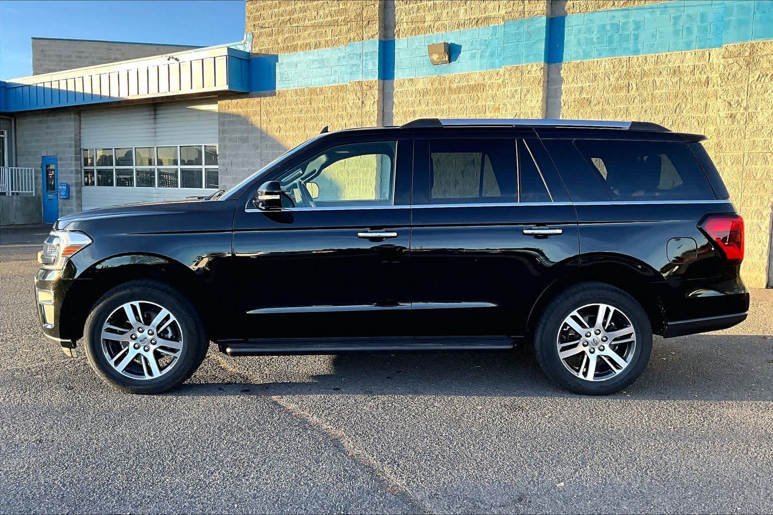 Thumbnail: 2024 Ford Expedition - 3