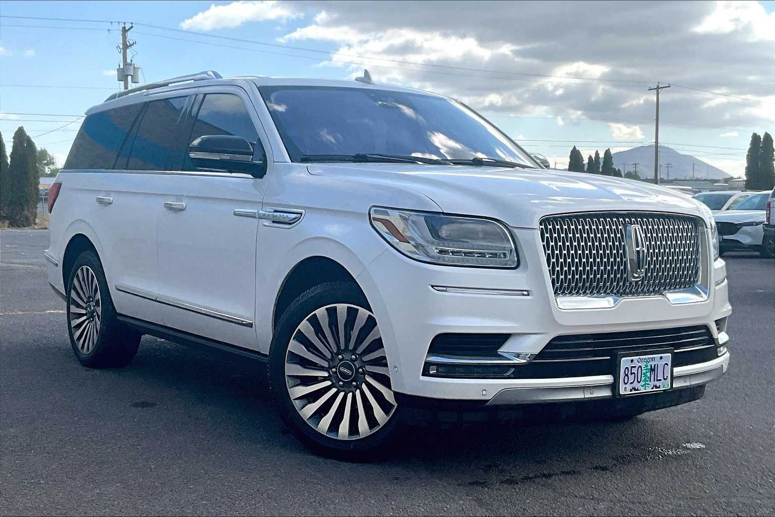 Thumbnail: 2019 Lincoln Navigator - 20