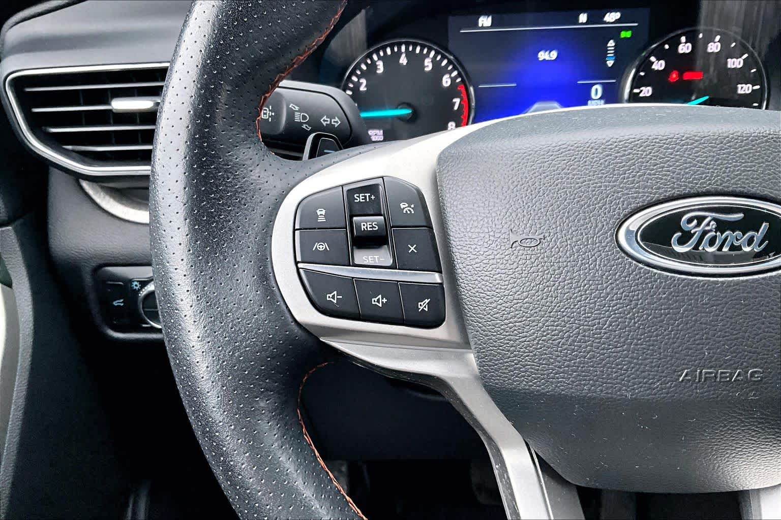 Thumbnail: 2022 Ford Explorer - 24