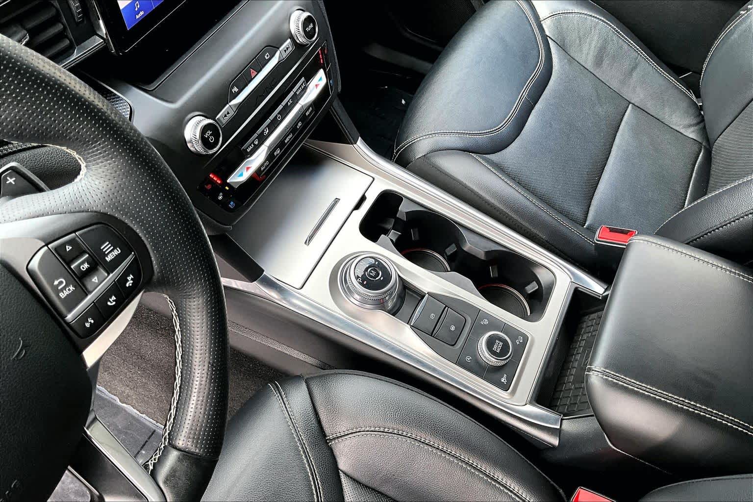 Thumbnail: 2020 Ford Explorer - 16