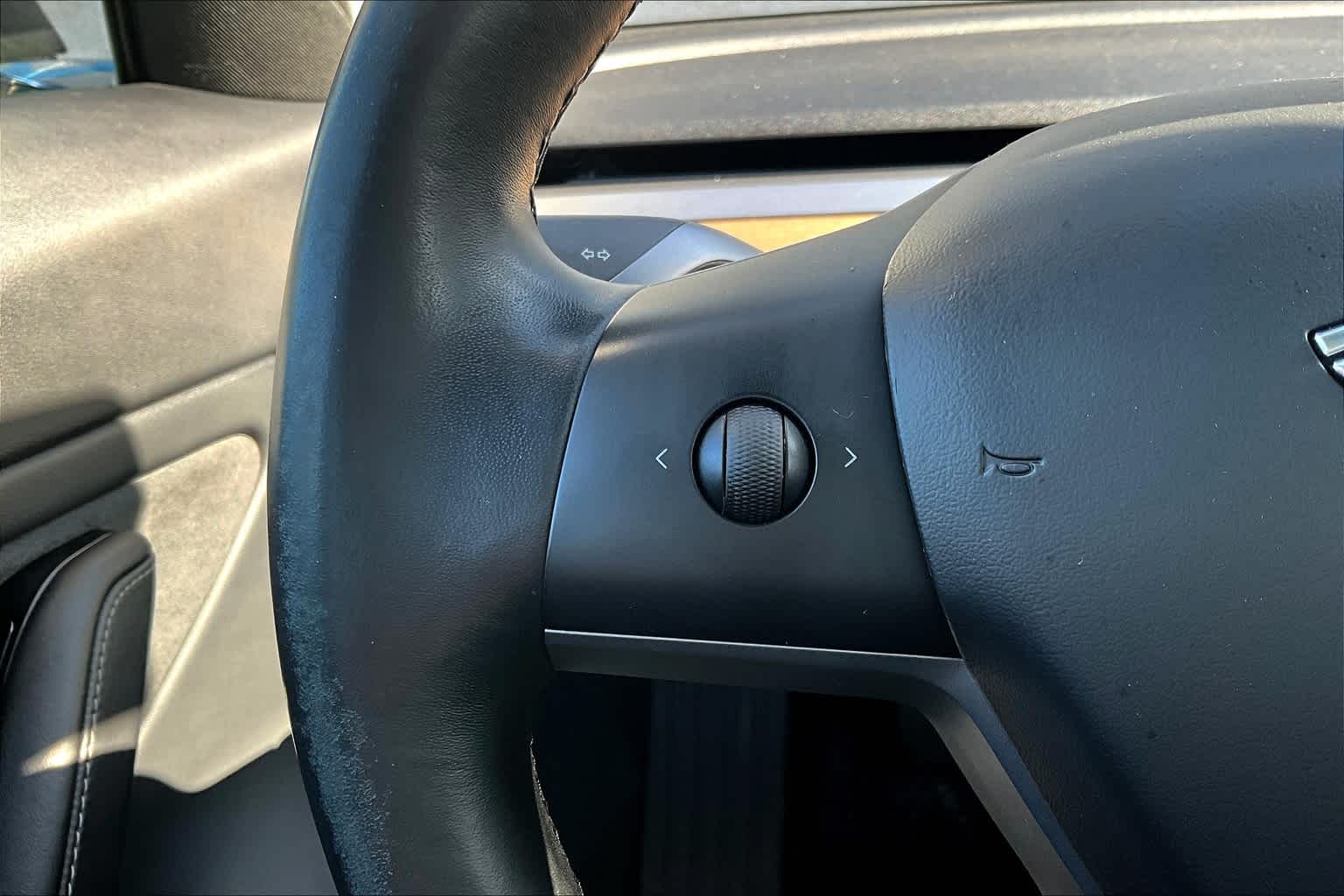 Thumbnail: 2018 Tesla Model 3 - 23