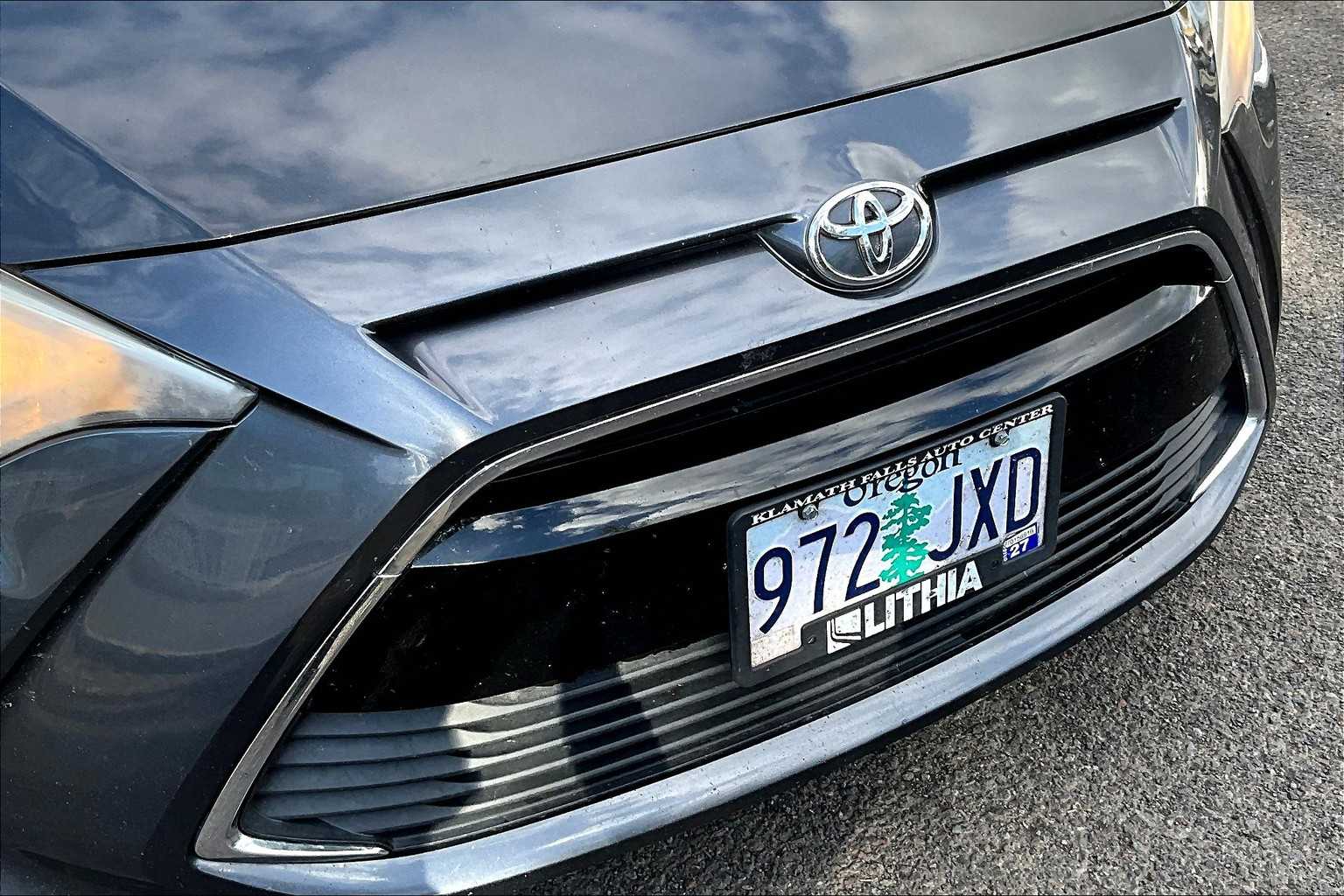 Thumbnail: 2017 Toyota Yaris iA - 33