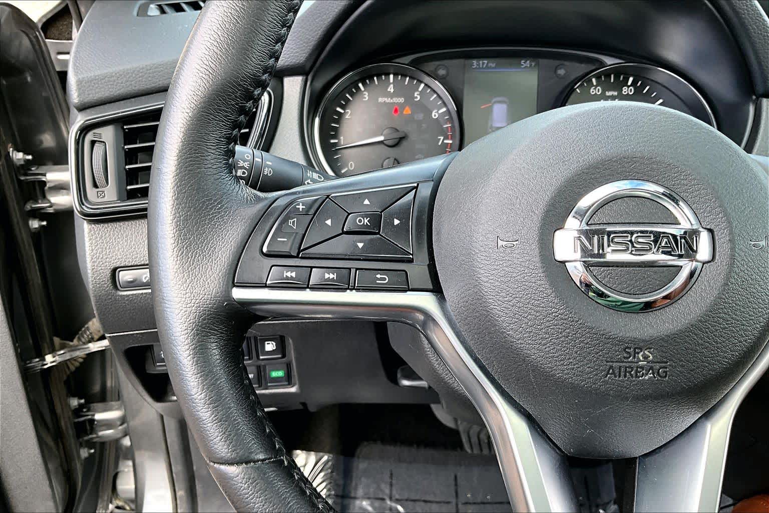 Thumbnail: 2018 Nissan Rogue - 24