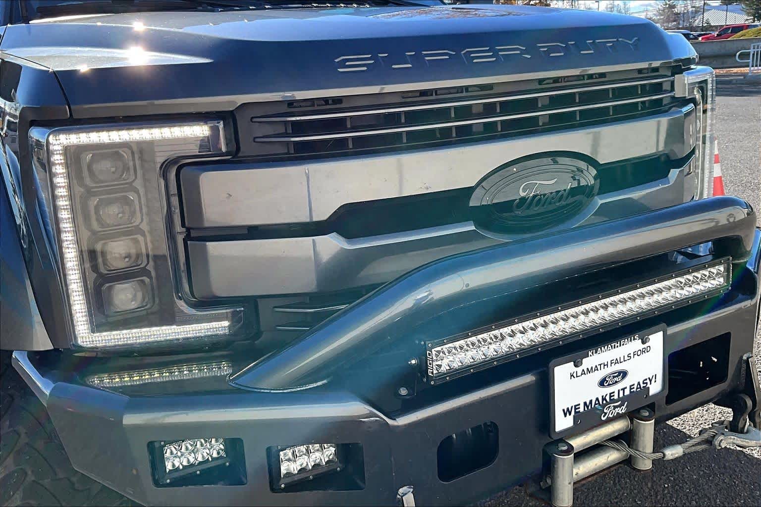 Thumbnail: 2017 Ford F-450 - 33