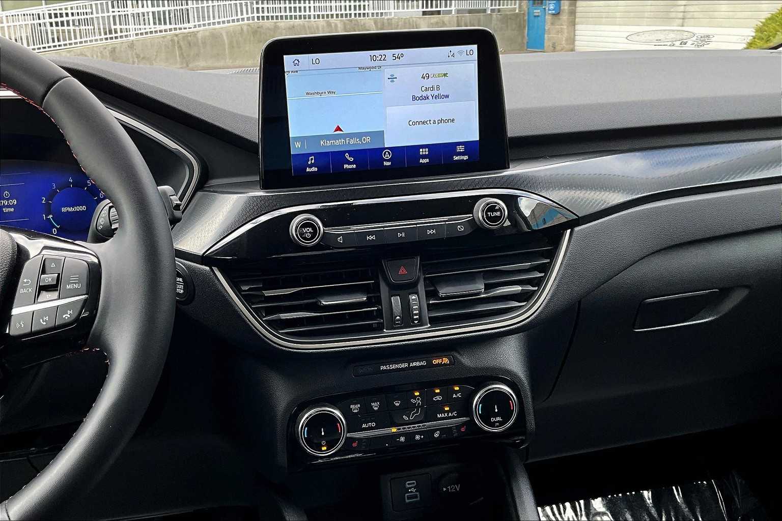 Thumbnail: 2022 Ford Escape - 15