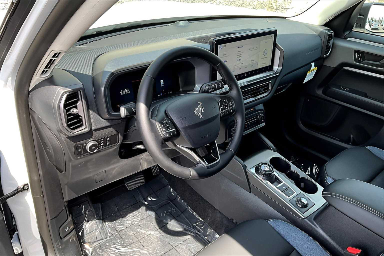 Thumbnail: 2025 Ford Bronco Sport - 2